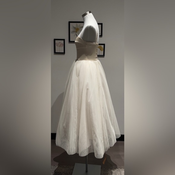 Gorgeous dress Reformation alouette flor de latte size 0 - Picture 7 of 14